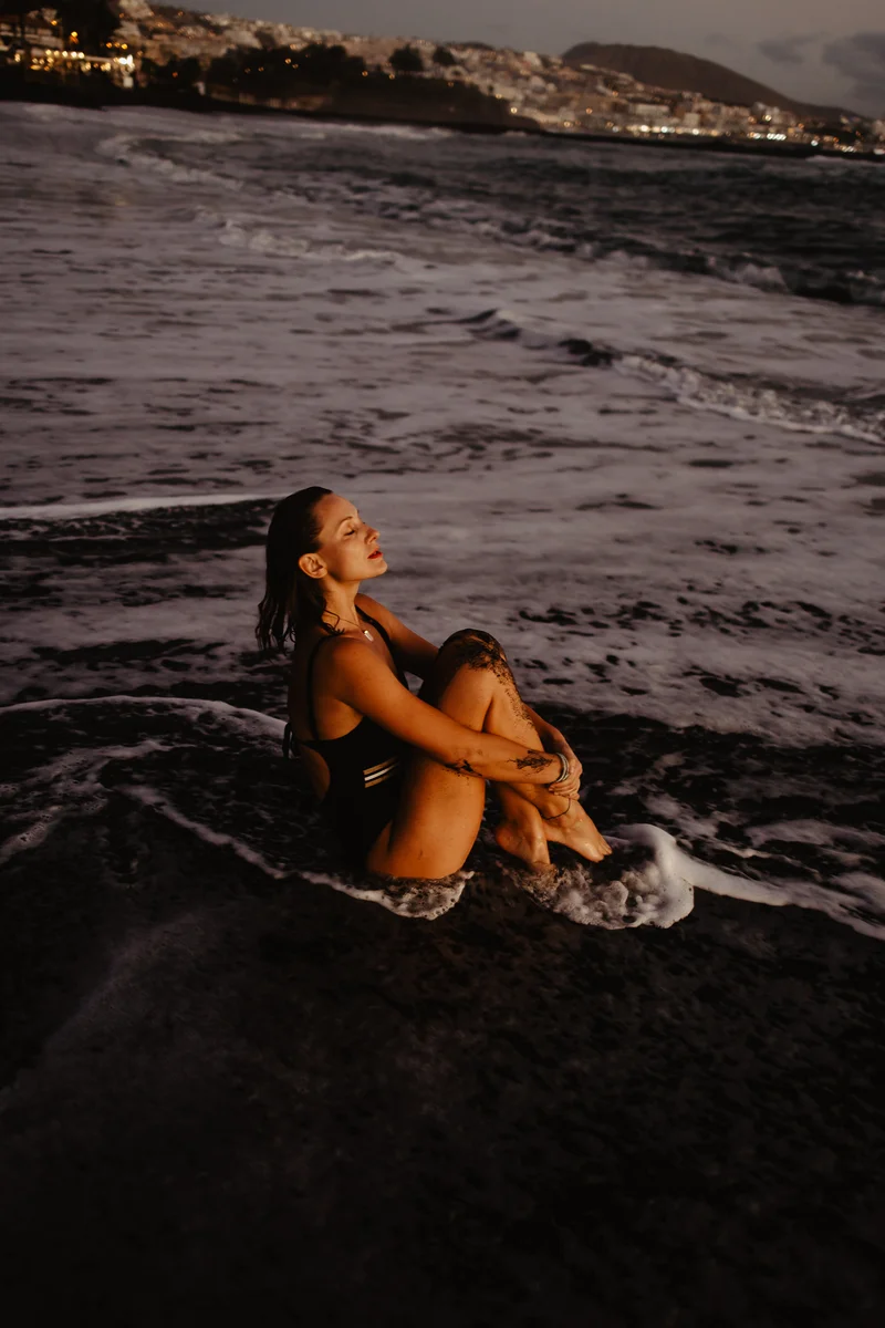 Joanna Moro elegant portrait session with golden hour lighting on Tenerife beach