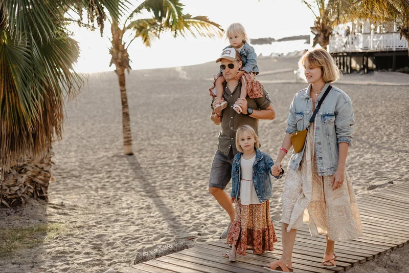 Natural family photo session in Tenerife - frame 11