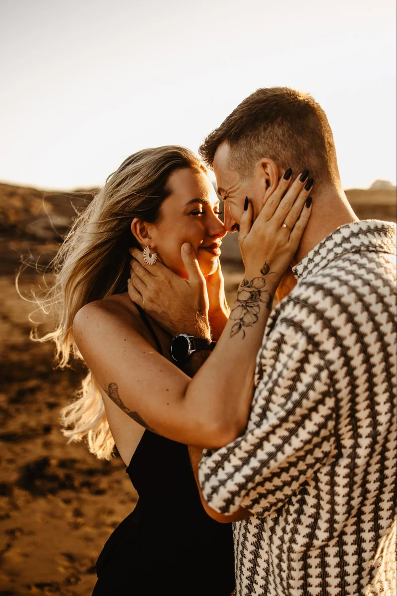Close romantic portrait of a couple during a Tenerife session