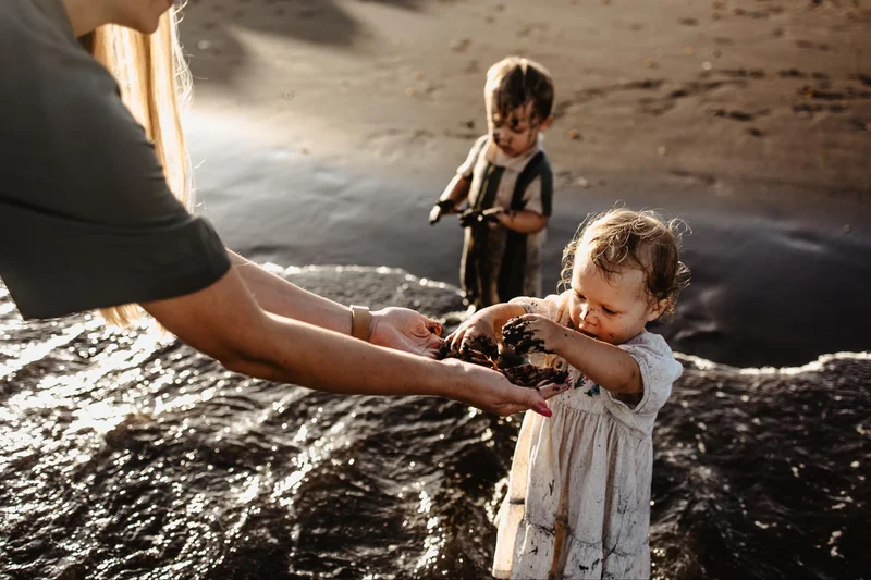 Natural family photo session in Tenerife - frame 77