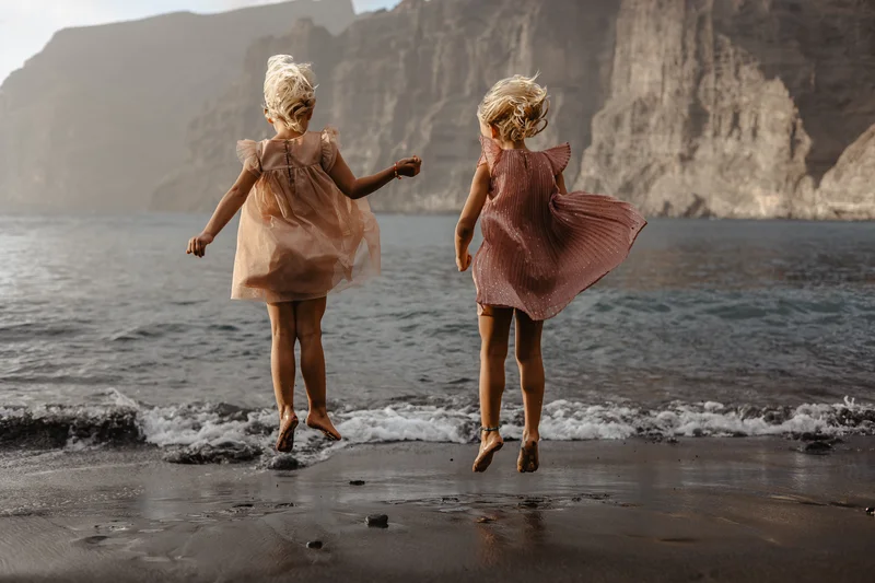 Los Gigantes Cliffs Family Photo Session #11