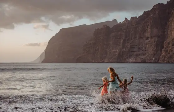 Los Gigantes Cliffs Family Photo Session #25
