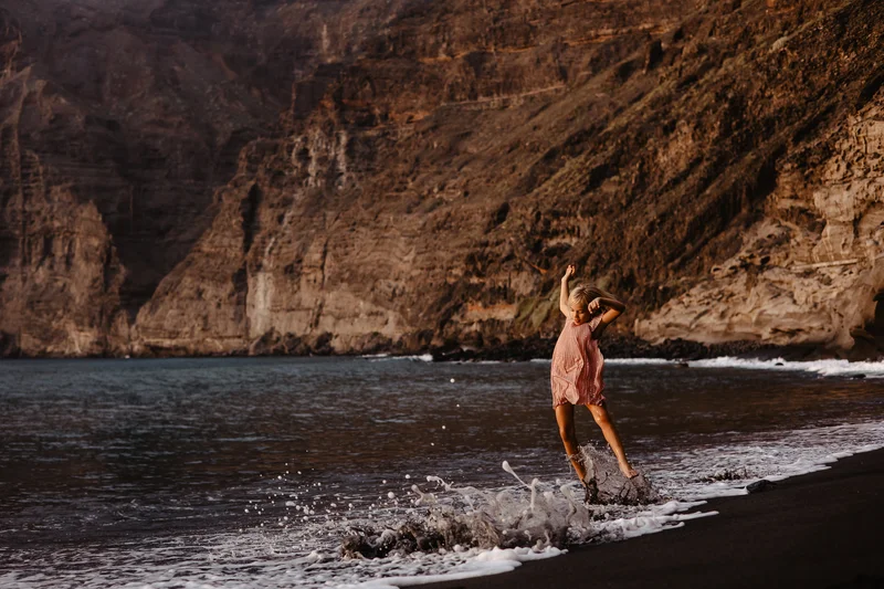 Los Gigantes Cliffs Family Photo Session #27