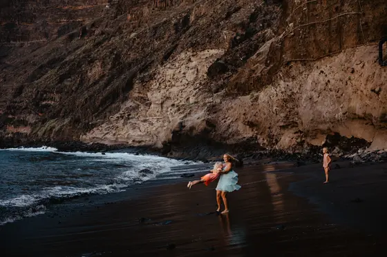 Los Gigantes Cliffs Family Photo Session #28