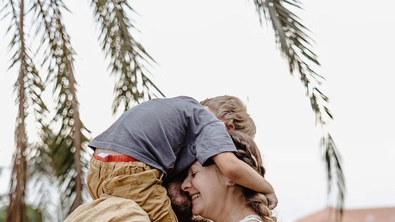 Outdoor Newborn Session in San Eugenio