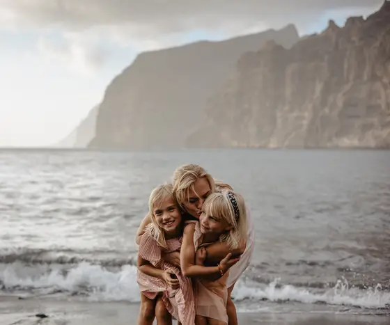 Los Gigantes Cliffs Family Photo Session #12
