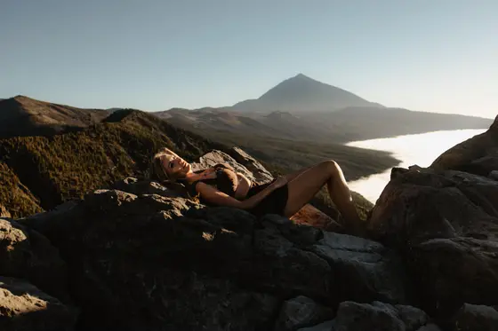 Romantic couples photography in Tenerife with Teide volcanic landscape in frame 49