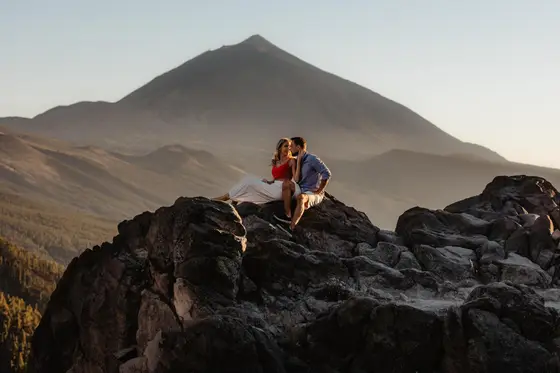 Romantic couples photography in Tenerife with Teide volcanic landscape in frame 65