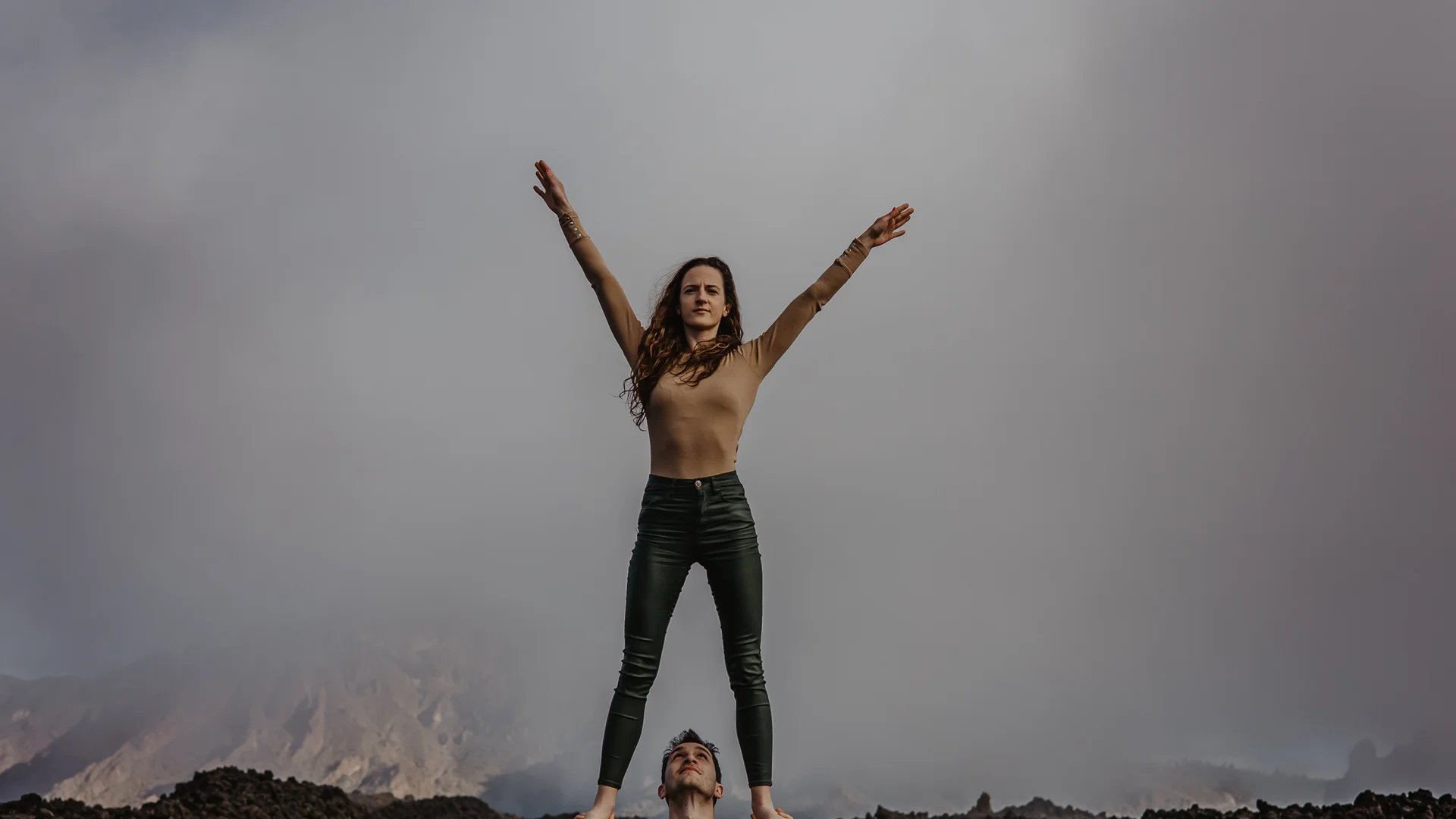 Sesión de Fotos de Pareja en el Volcán El Teide Tenerife