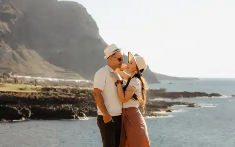 Tenerife Proposal - romantic engagement session with a photographer in Tenerife - Photo 1
