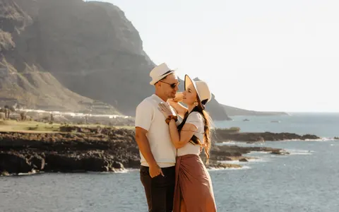 Tenerife Proposal - romantic engagement session with a photographer in Tenerife - Photo 1