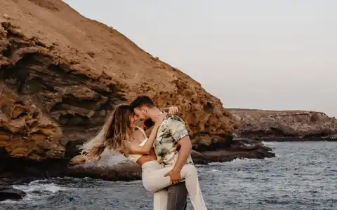 Sesión de pareja en Montaña Amarilla - Photo 3